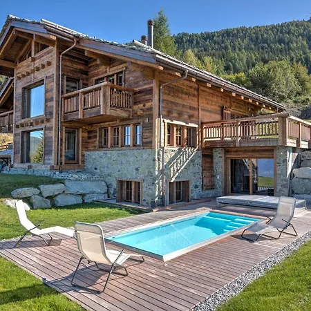 Chalet Adey - Luxe Ski/in-out *